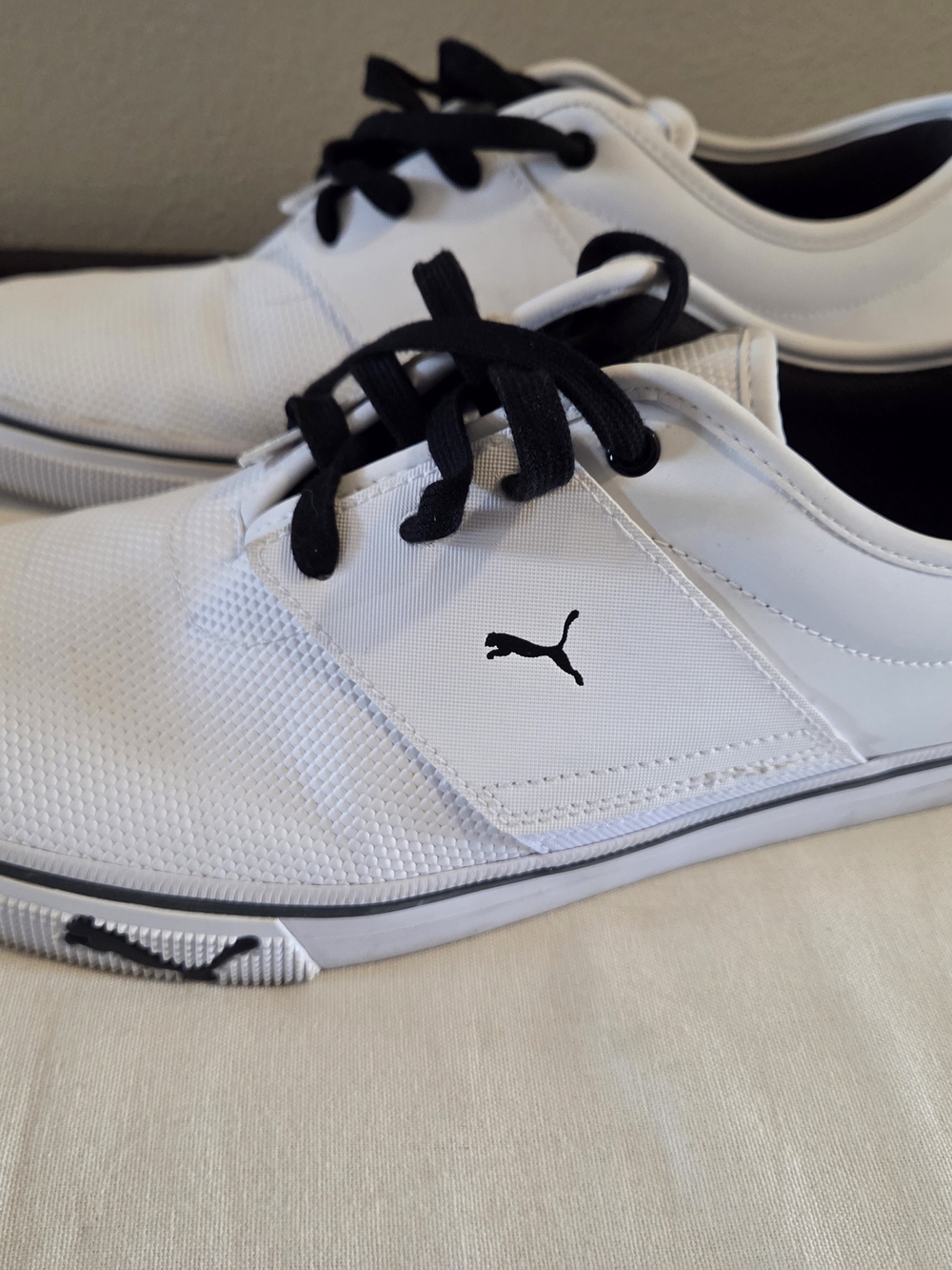 PUMA Men's White Low-Top Lace-Up Sneakers